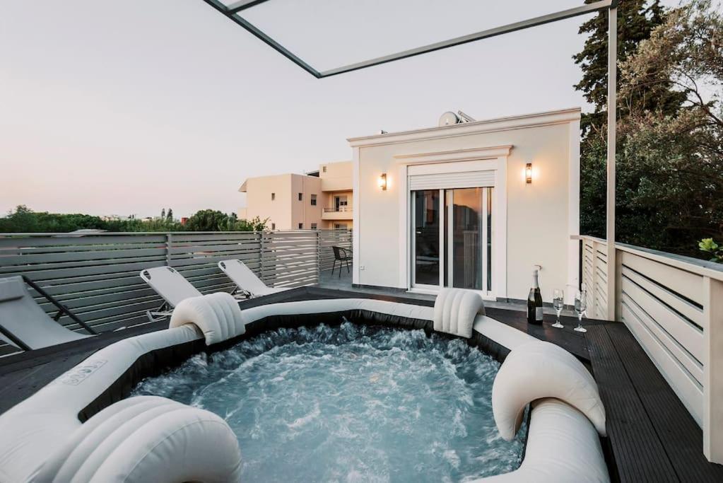 Ferienhaus Myrovolos Luxury Eneida's House *